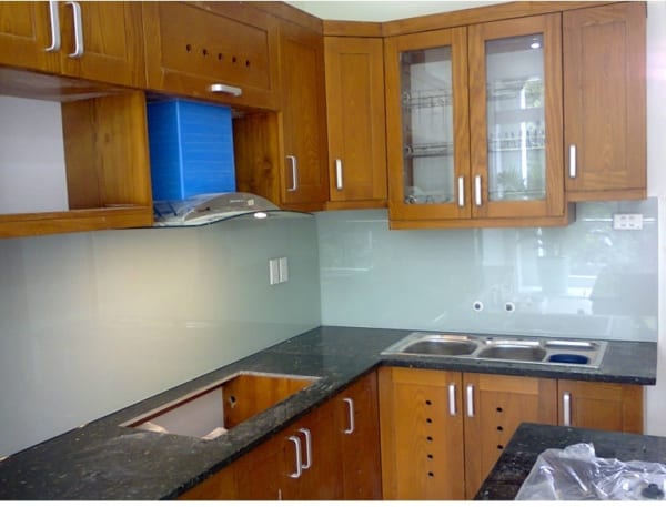 Kính ốp bếp 05